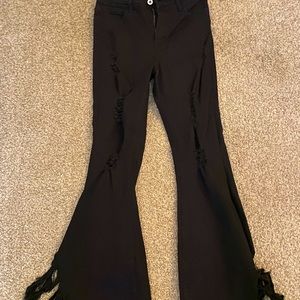 NWT Flared Ripped Jeans